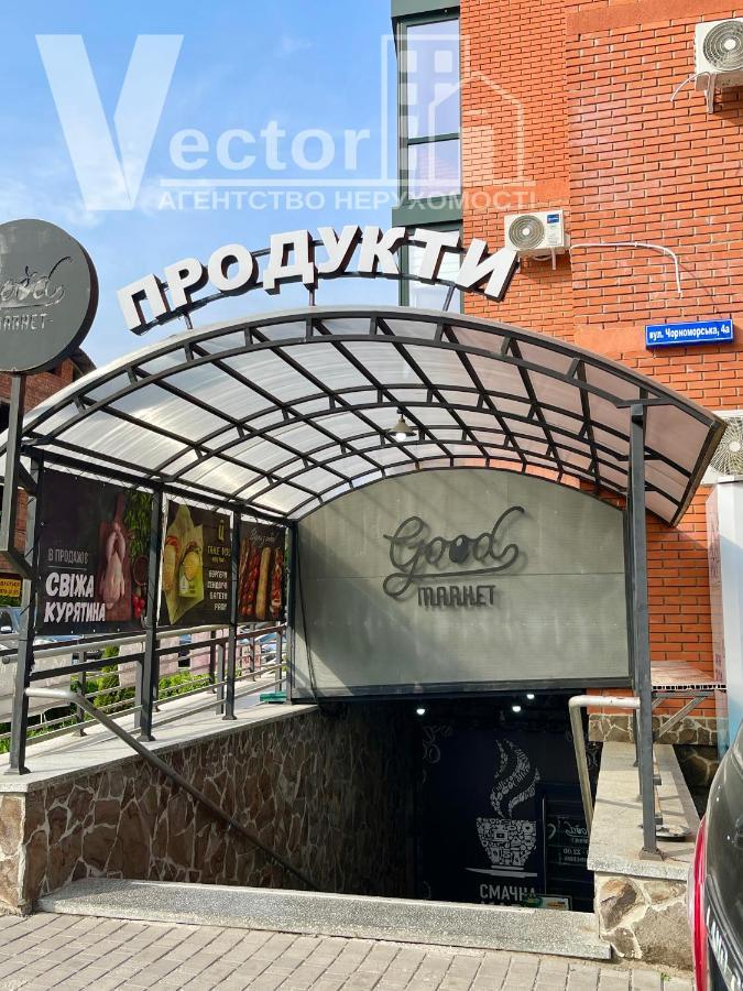 Zoryaniy Apartments: Spacious Living Near Shevchenko Park * Chernivtsi