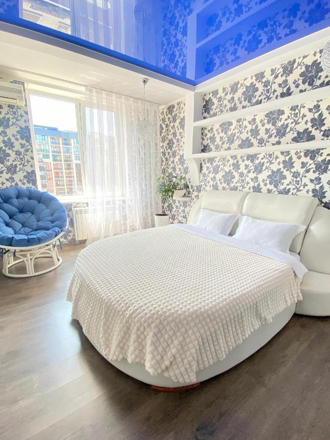 Zoryaniy Apartments: Spacious Living Near Shevchenko Park *